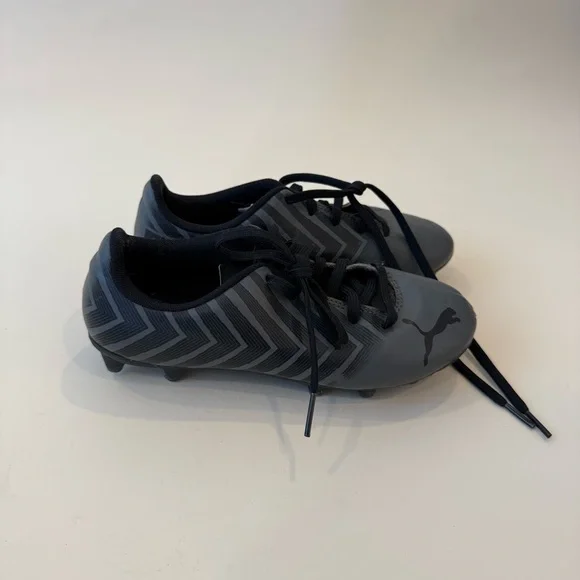 Puma Black and Gray Soccer Shoes - Picture 2 of 4